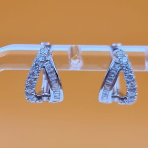 Pavé & Baguette Ear Cuff